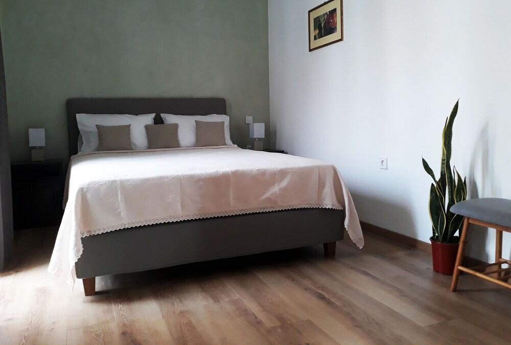 Sunkissed Rooftop Apartments เอเธนส์ ภายนอก รูปภาพ