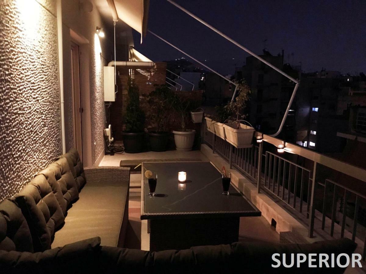 Sunkissed Rooftop Apartments เอเธนส์ ภายนอก รูปภาพ